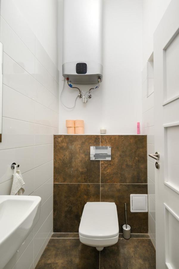 Apartamento Modern Penthouse In A Century Old Building Budapest Exterior foto
